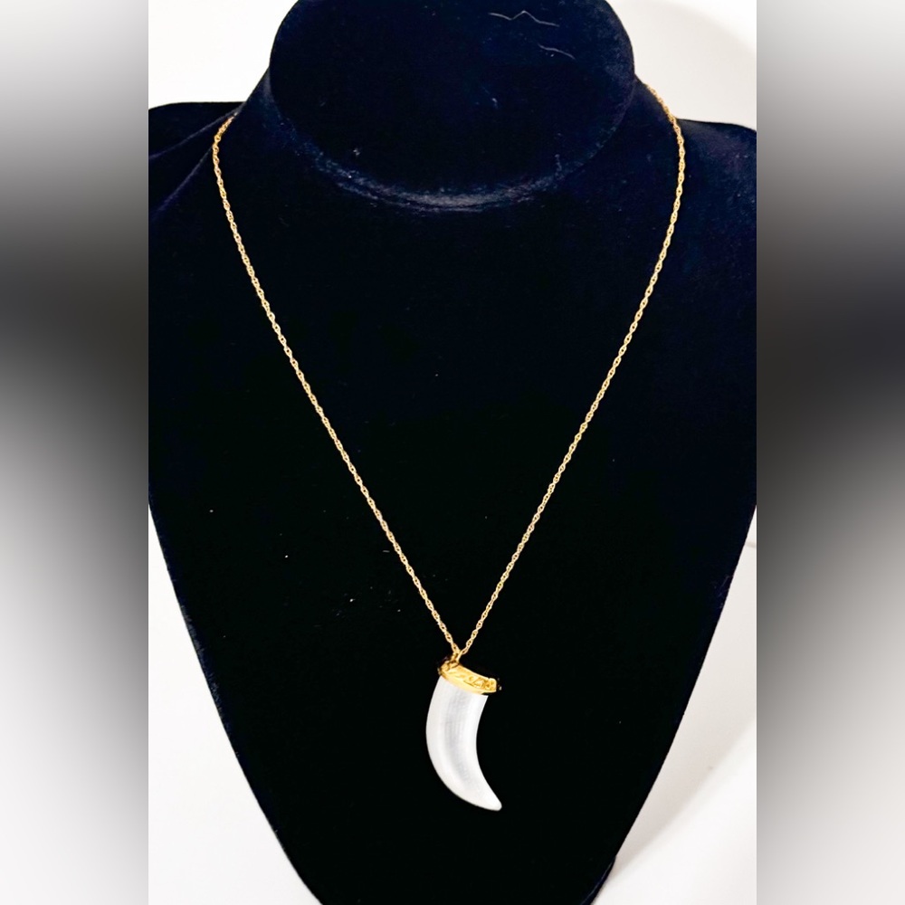 Vintage Alexis Bittar Large White Lucite Horn/Tooth Long Necklace